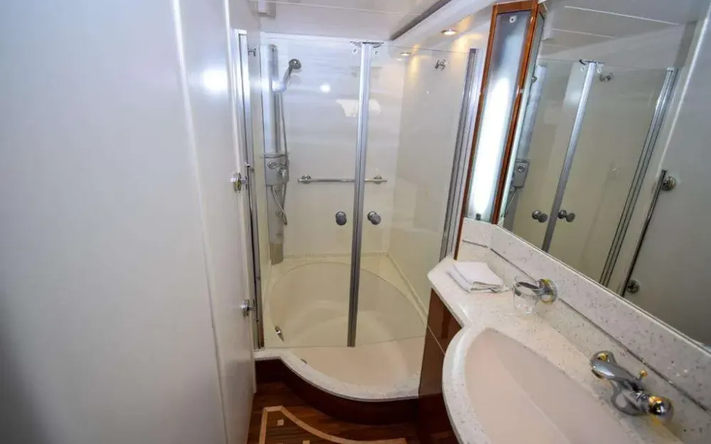 slider 5 Princess  23 M