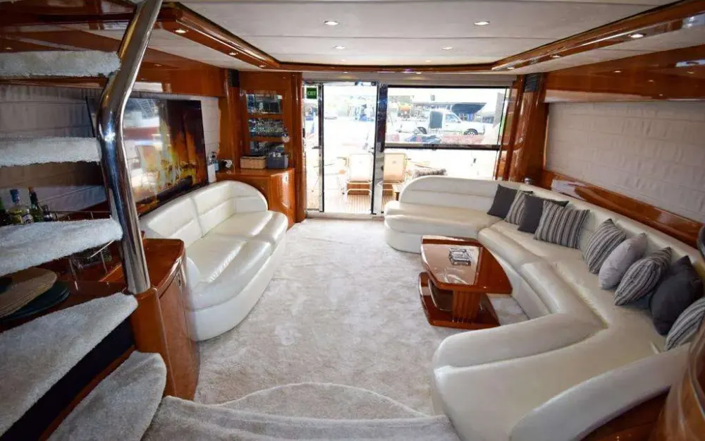 slider 6 Princess  23 M