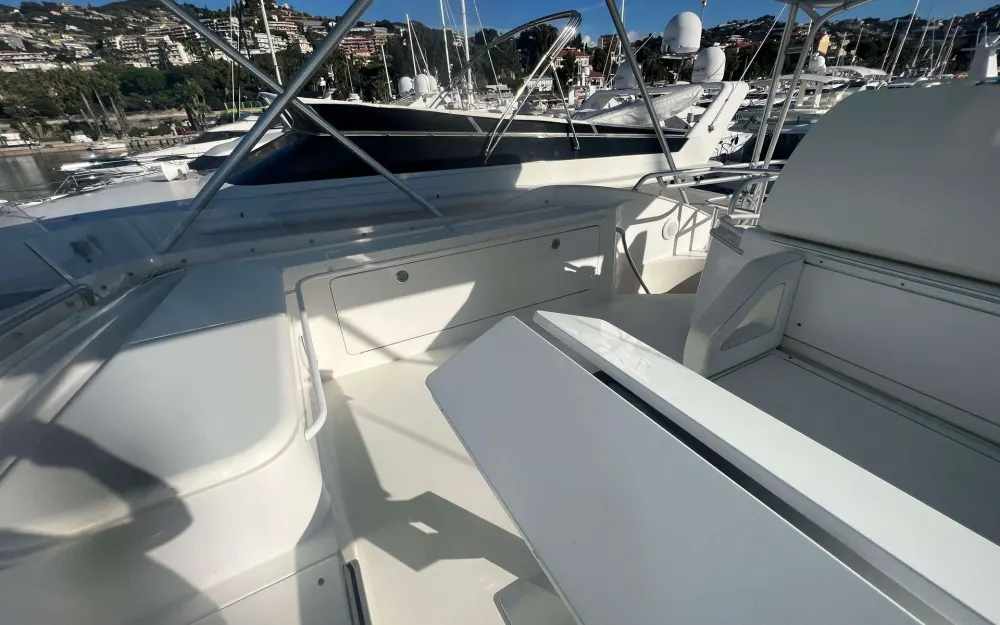 slider 14 Bertram  630