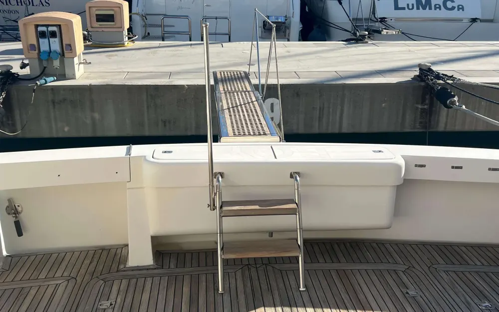 slider 15 Bertram  630
