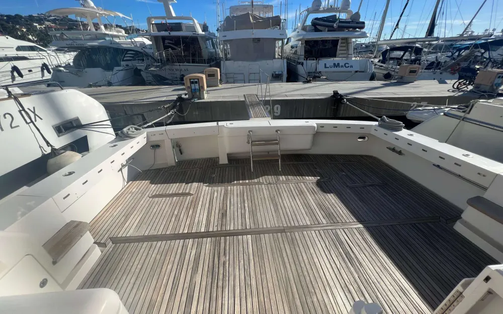 slider 23 Bertram  630