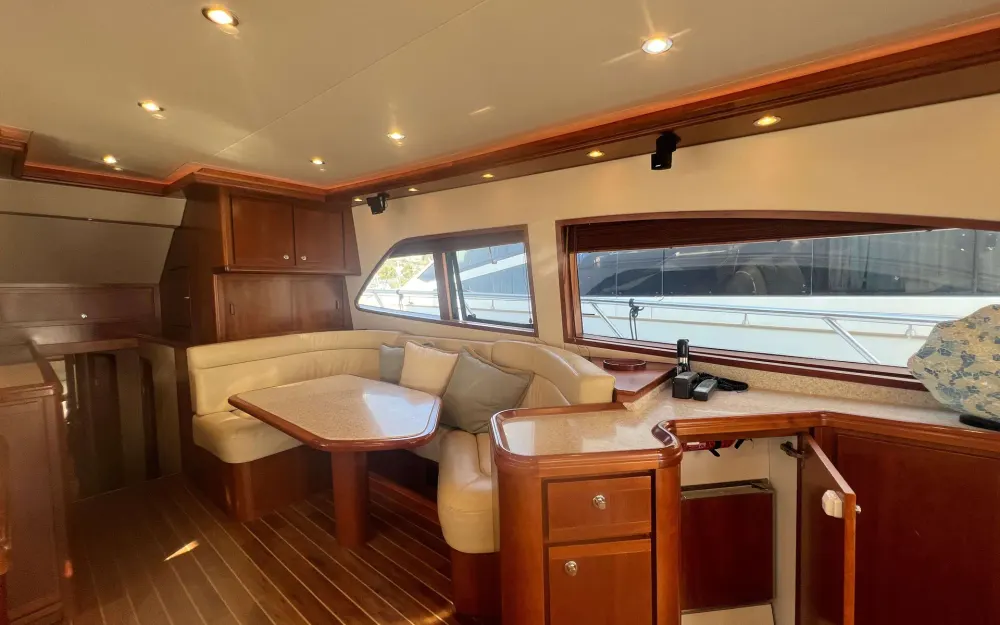 slider 25 Bertram  630
