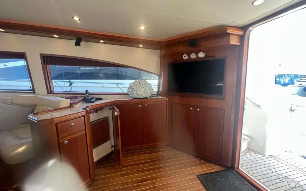 slider 27 Bertram  630