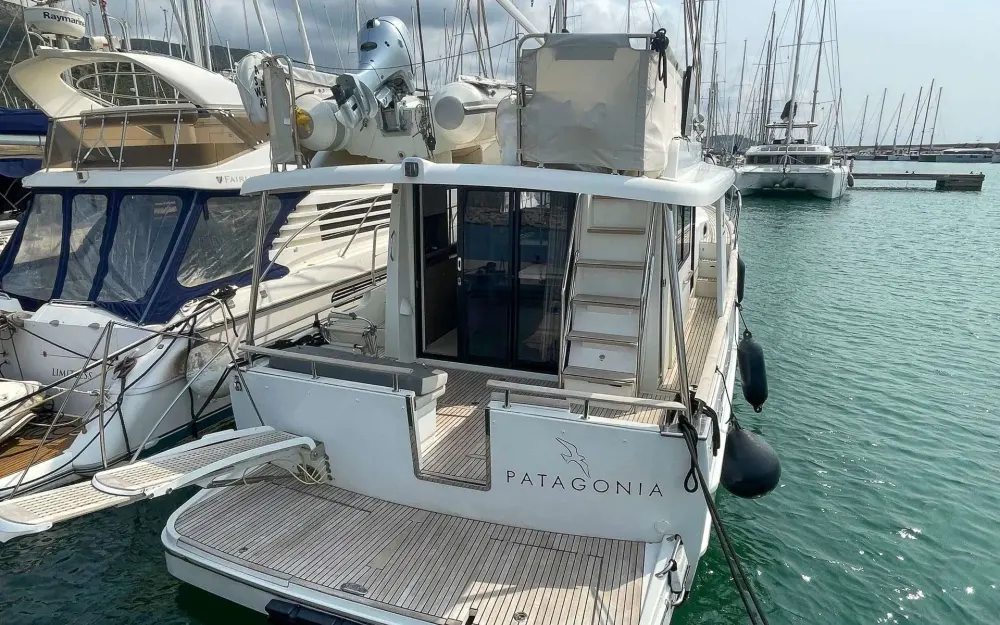 slider 10 Beneteau Swift Trawler 44