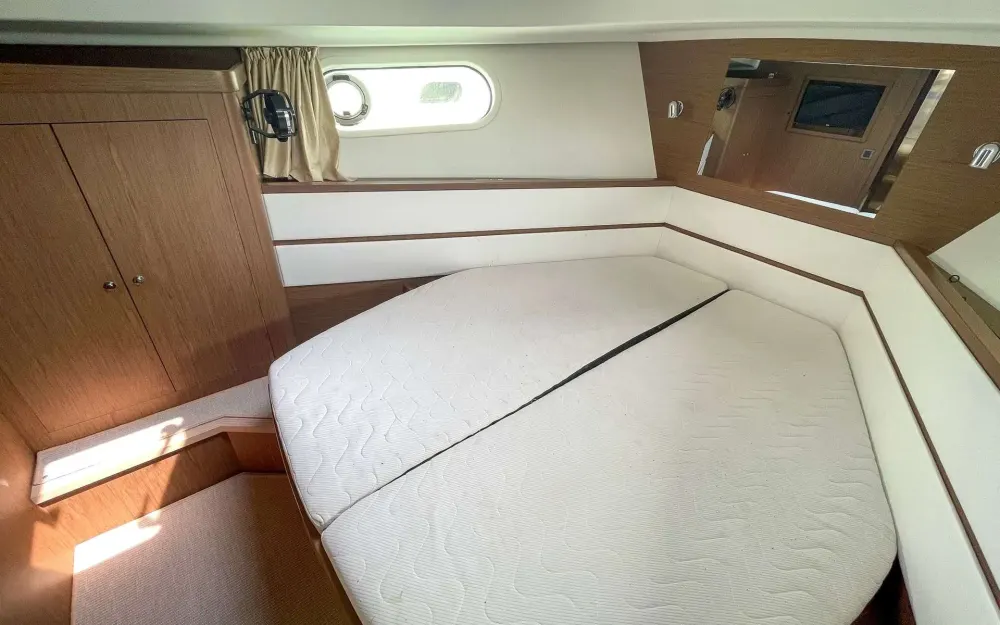 slider 11 Beneteau Swift Trawler 44