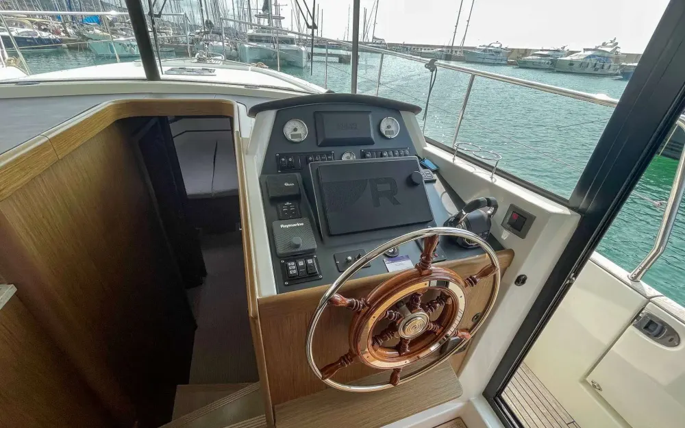 slider 17 Beneteau Swift Trawler 44