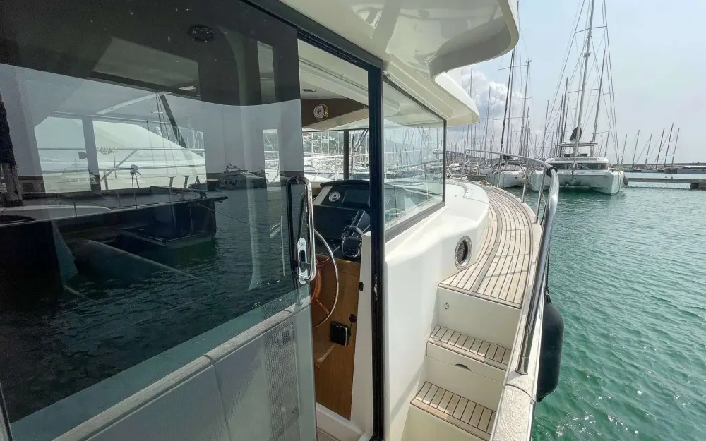 slider 36 Beneteau Swift Trawler 44