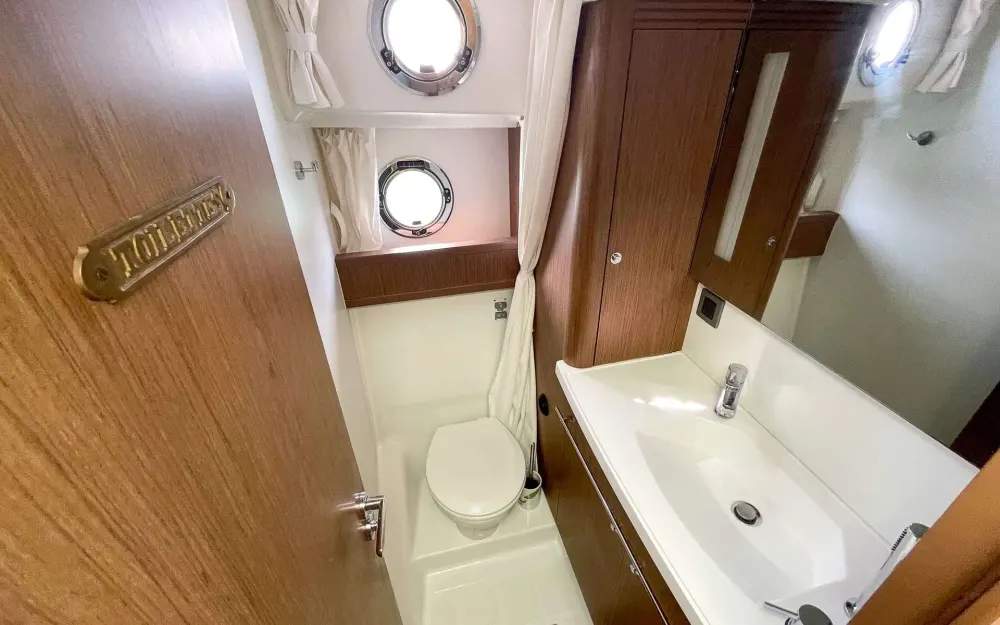 slider 37 Beneteau Swift Trawler 44