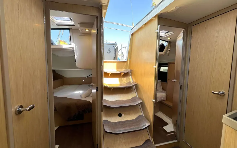 slider 14 Beneteau Oceanis 45