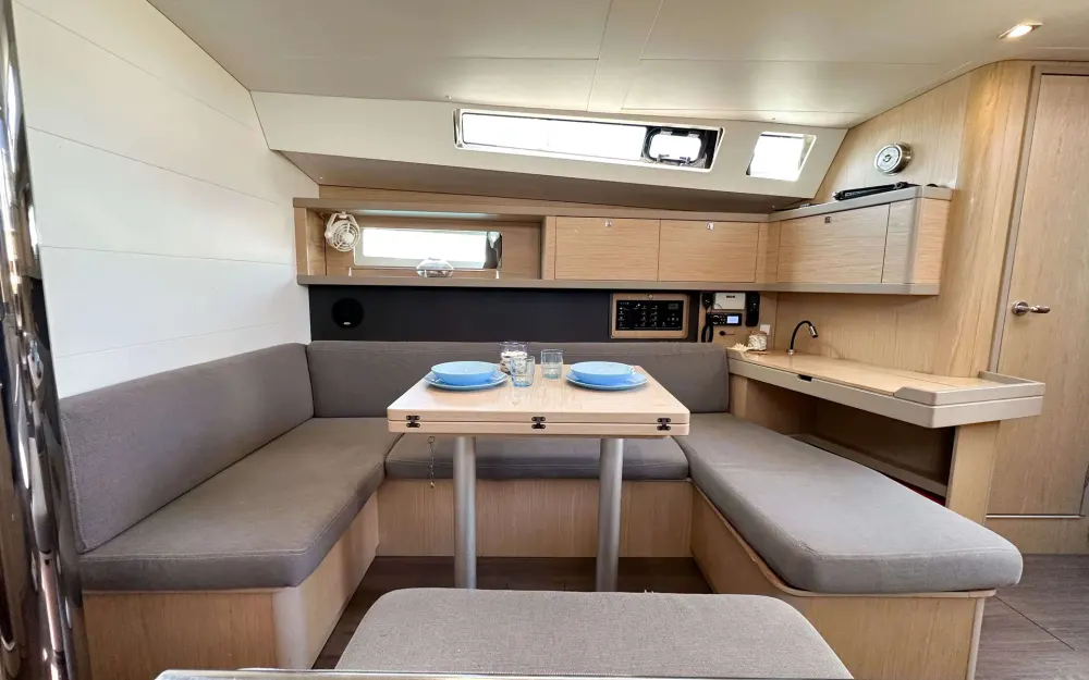 slider 20 Beneteau Oceanis 45
