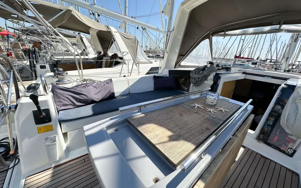 slider 21 Beneteau Oceanis 45