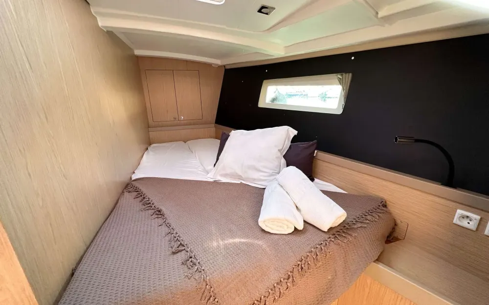 slider 8 Beneteau Oceanis 45