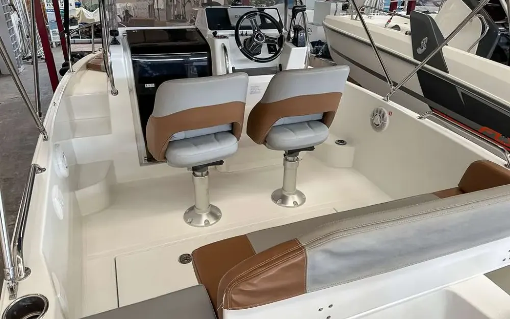 slider 3 Beneteau Flyer 6 SUNdeck