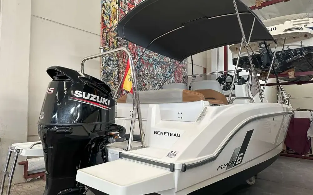 slider 4 Beneteau Flyer 6 SUNdeck