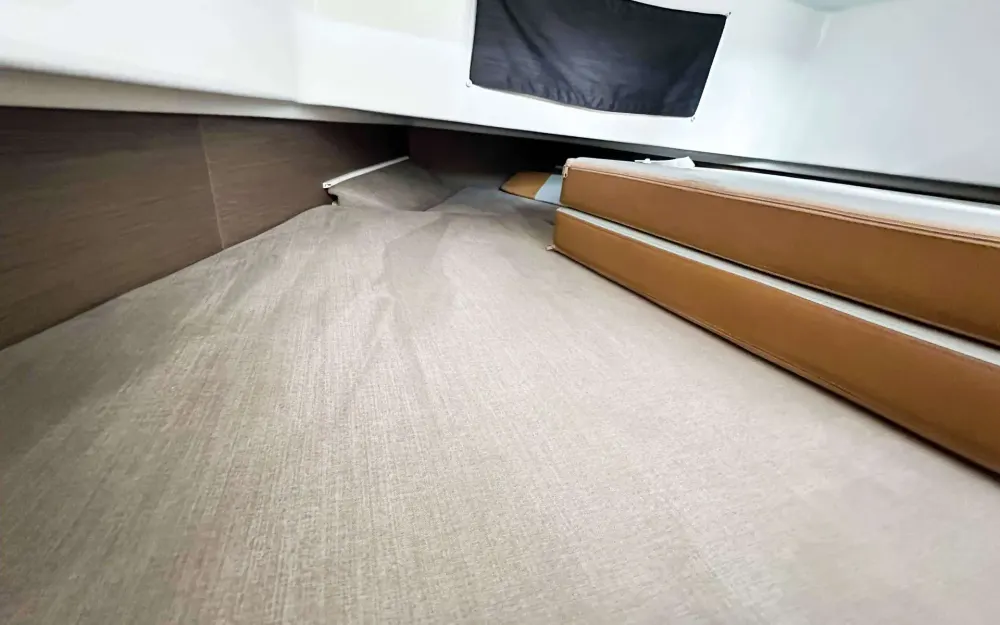 slider 10 Beneteau Flyer 9 Spacedeck