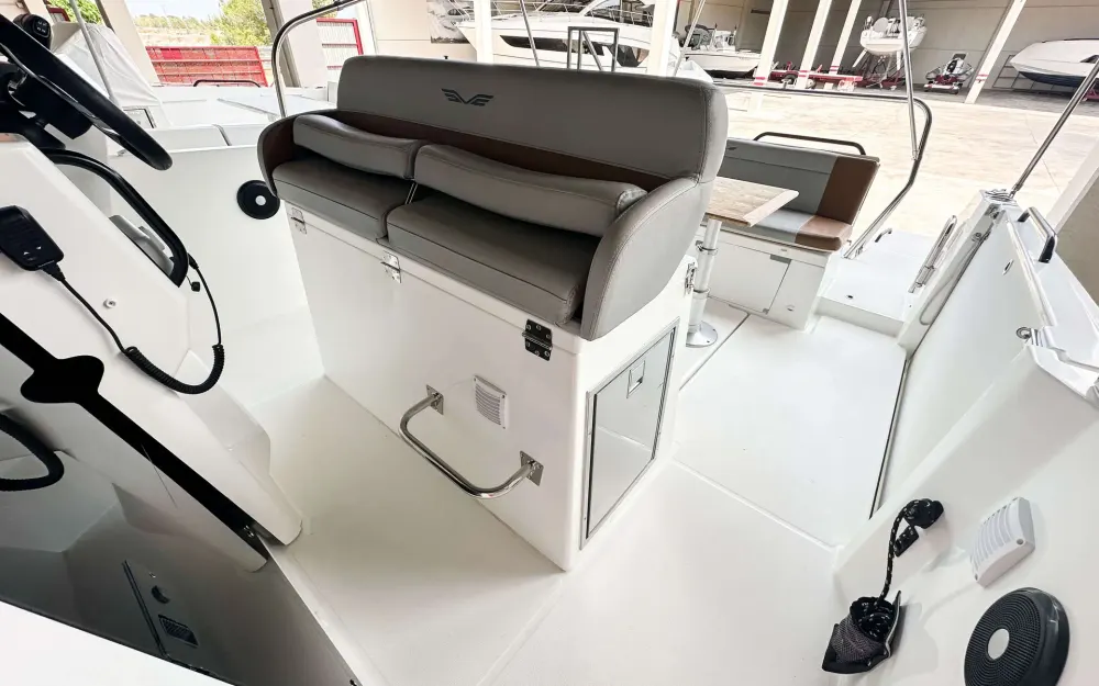 slider 11 Beneteau Flyer 9 Spacedeck