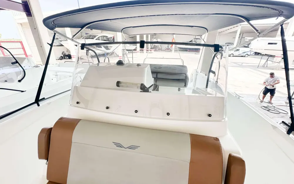 slider 16 Beneteau Flyer 9 Spacedeck
