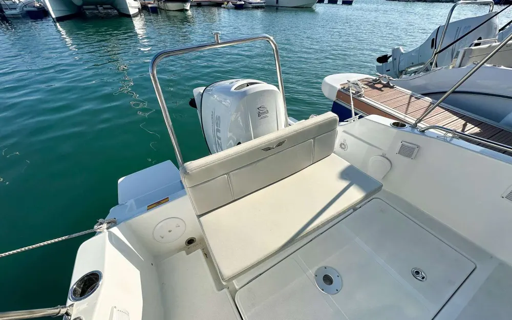 slider 14 Beneteau Flyer 6 SUNdeck