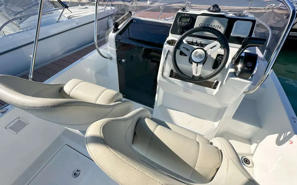 slider 2 Beneteau Flyer 6 SUNdeck