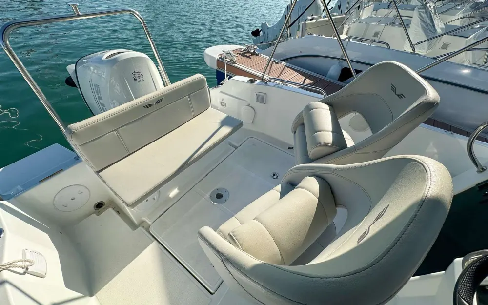 slider 6 Beneteau Flyer 6 SUNdeck