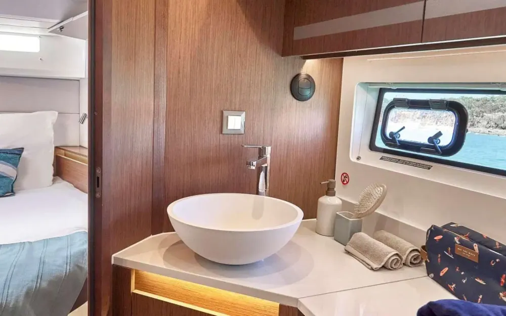 slider 13 Beneteau Antares 12