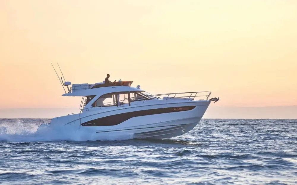slider 15 Beneteau Antares 12