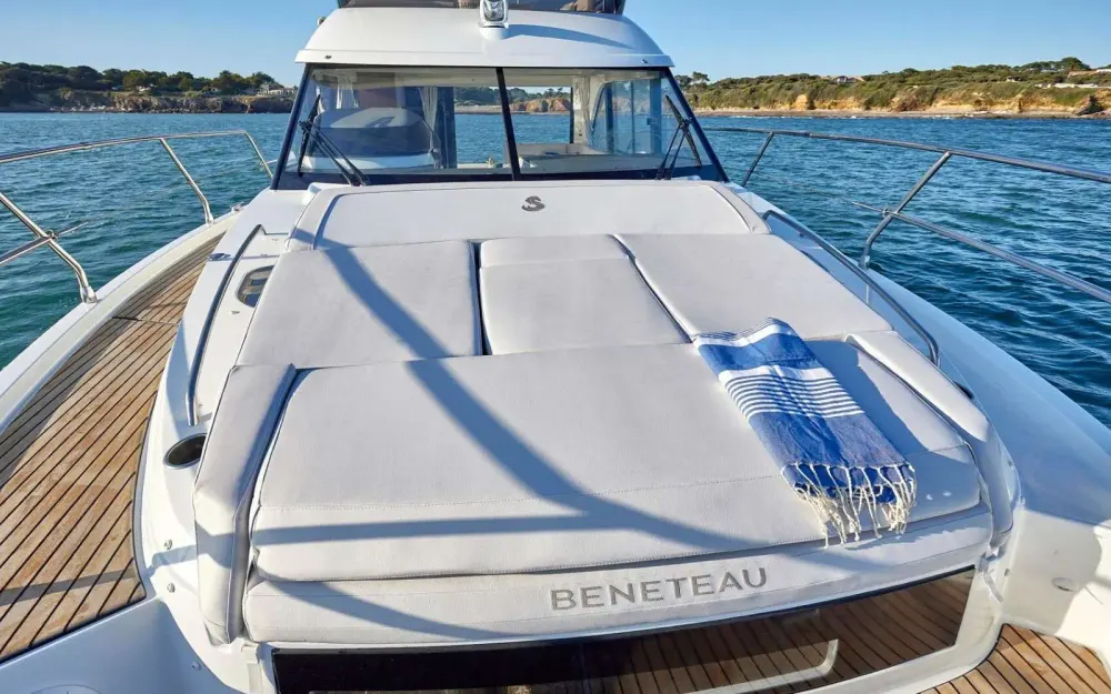 slider 16 Beneteau Antares 12
