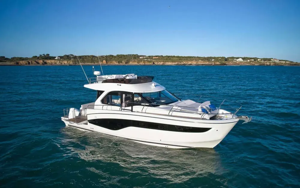 slider 30 Beneteau Antares 12