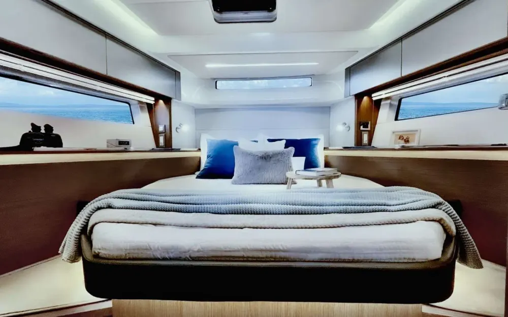 slider 7 Beneteau Antares 12