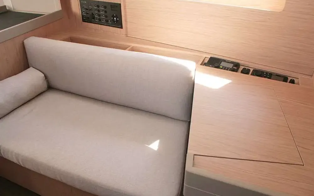 slider 12 Beneteau Oceanis 41.1