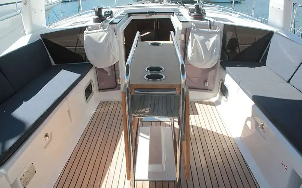 slider 2 Beneteau Oceanis 41.1