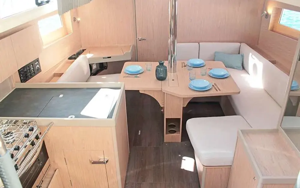 slider 4 Beneteau Oceanis 41.1