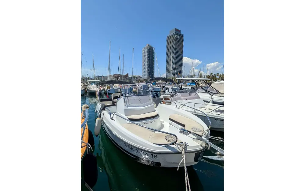 slider 9 Beneteau Flyer 6.6 SPACEdeck