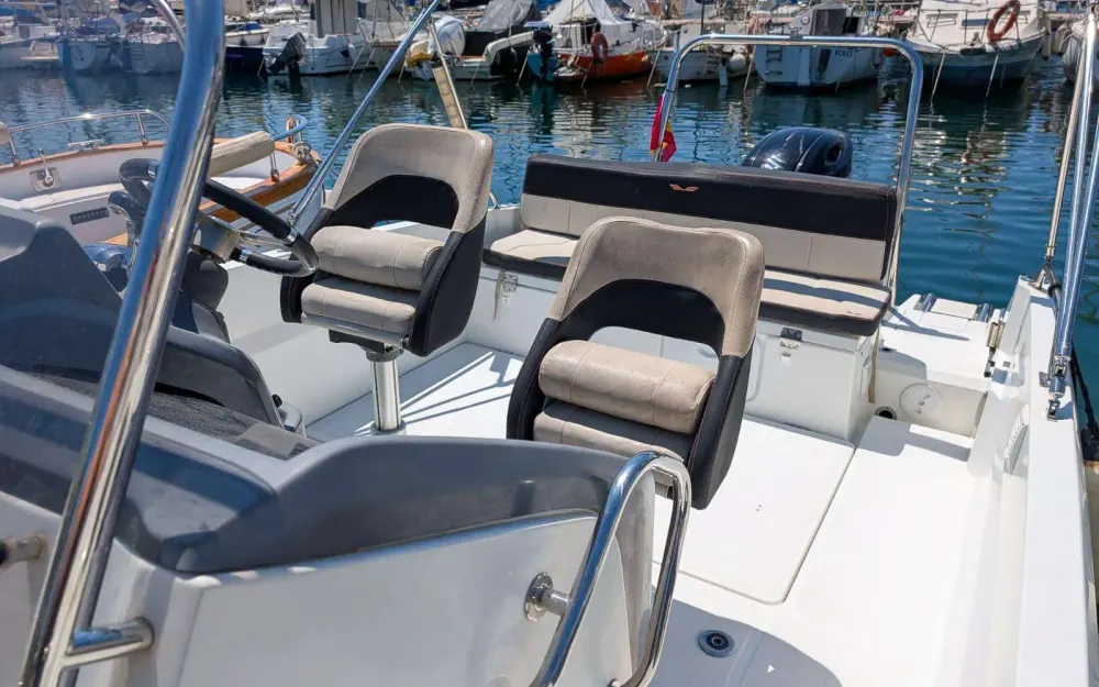slider 7 Beneteau Flyer 6.6 SPACEdeck
