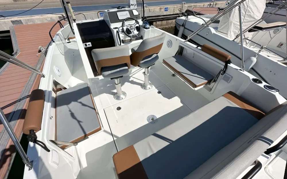 slider 2 Beneteau Flyer 7 SPACEdeck