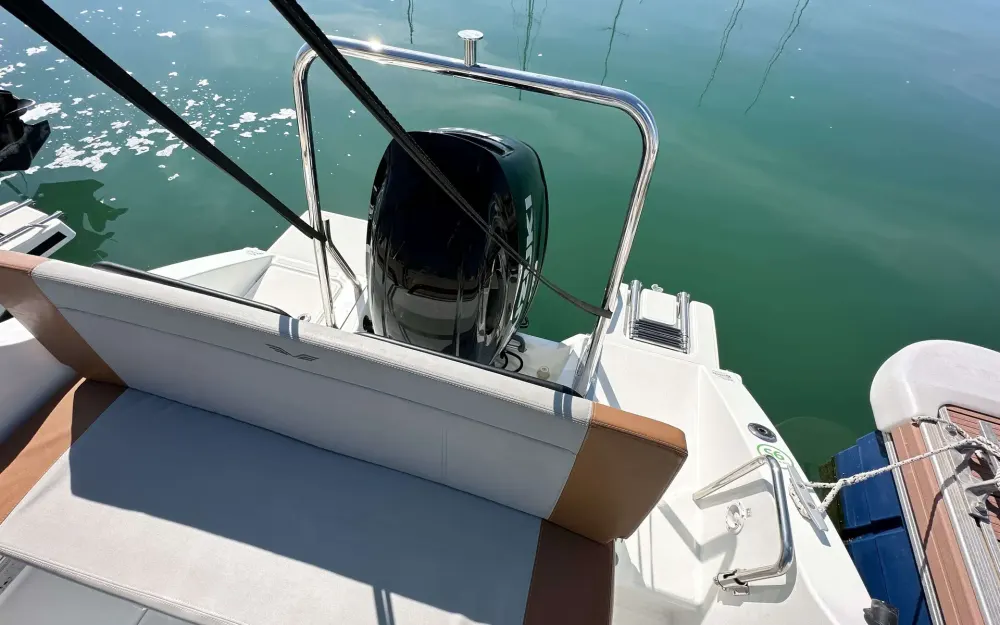 slider 3 Beneteau Flyer 7 SPACEdeck
