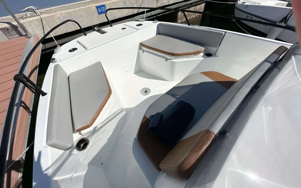 slider 5 Beneteau Flyer 7 SPACEdeck