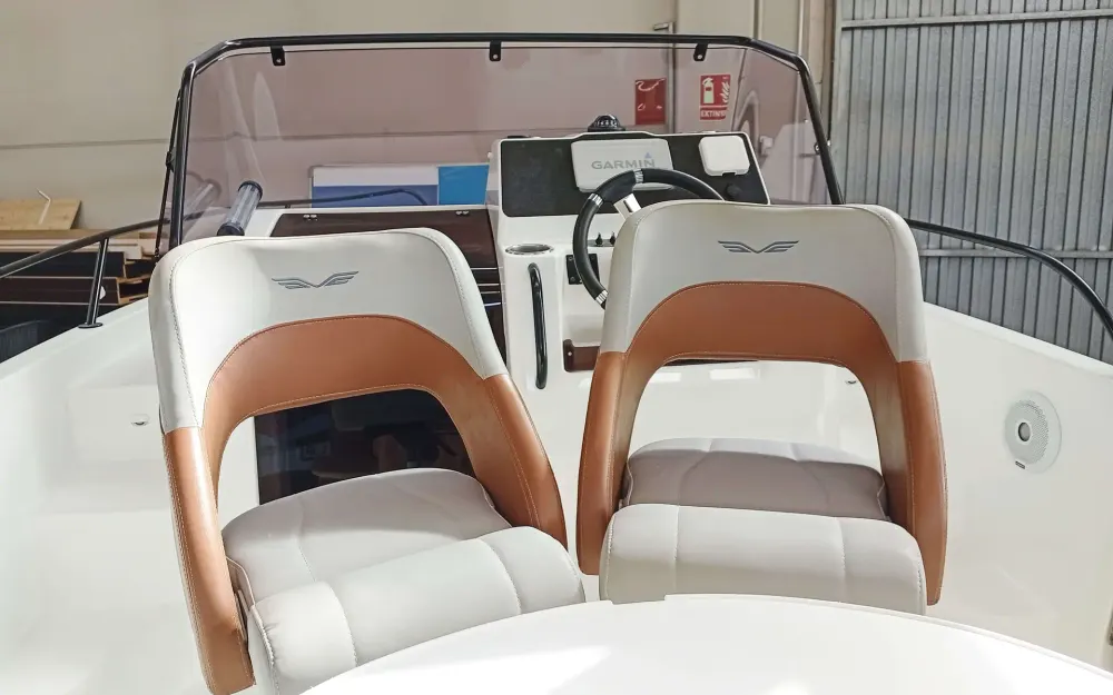 slider 9 Beneteau Flyer 7 SUNdeck