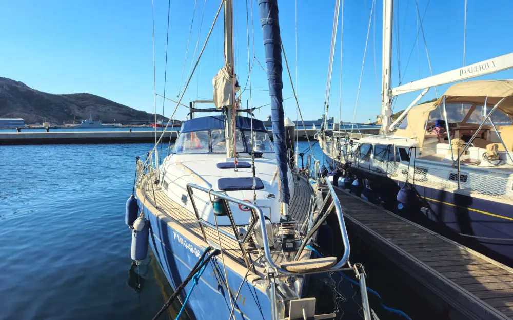 slider 9 Beneteau Oceanis 36 CC