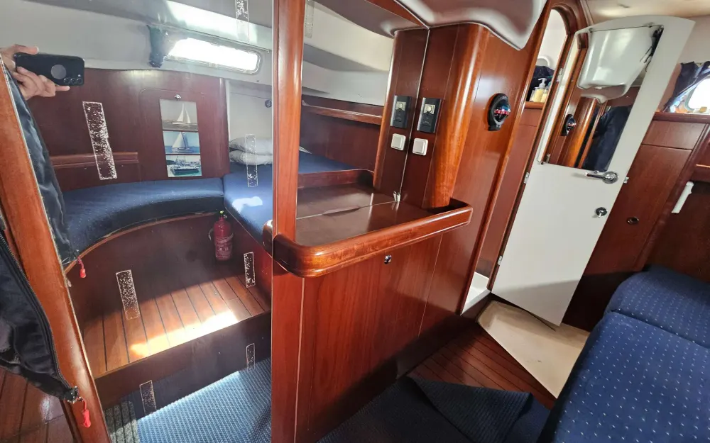 slider 11 Beneteau Oceanis 36 CC