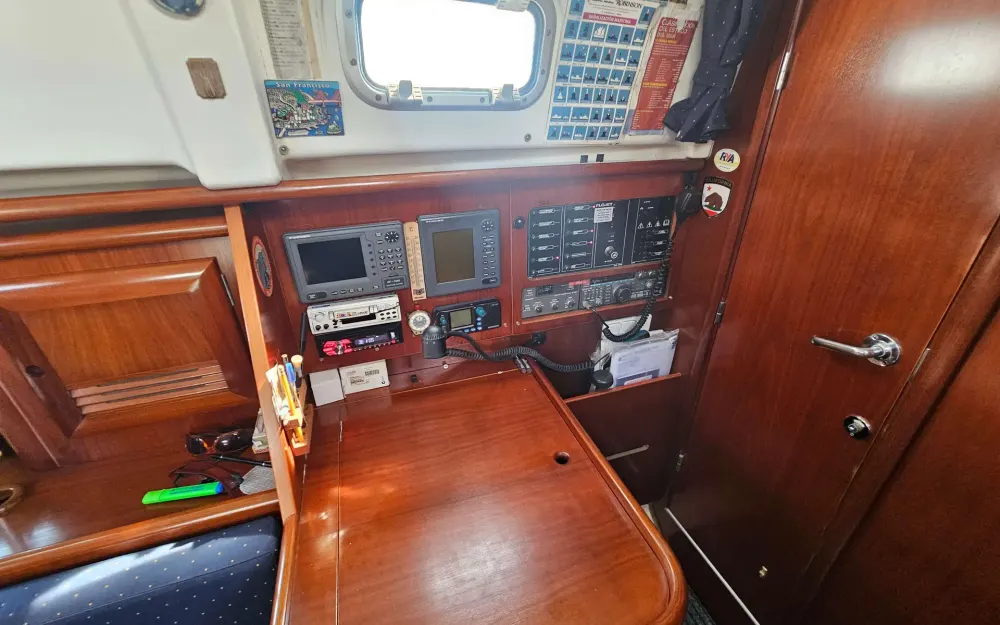 slider 13 Beneteau Oceanis 36 CC