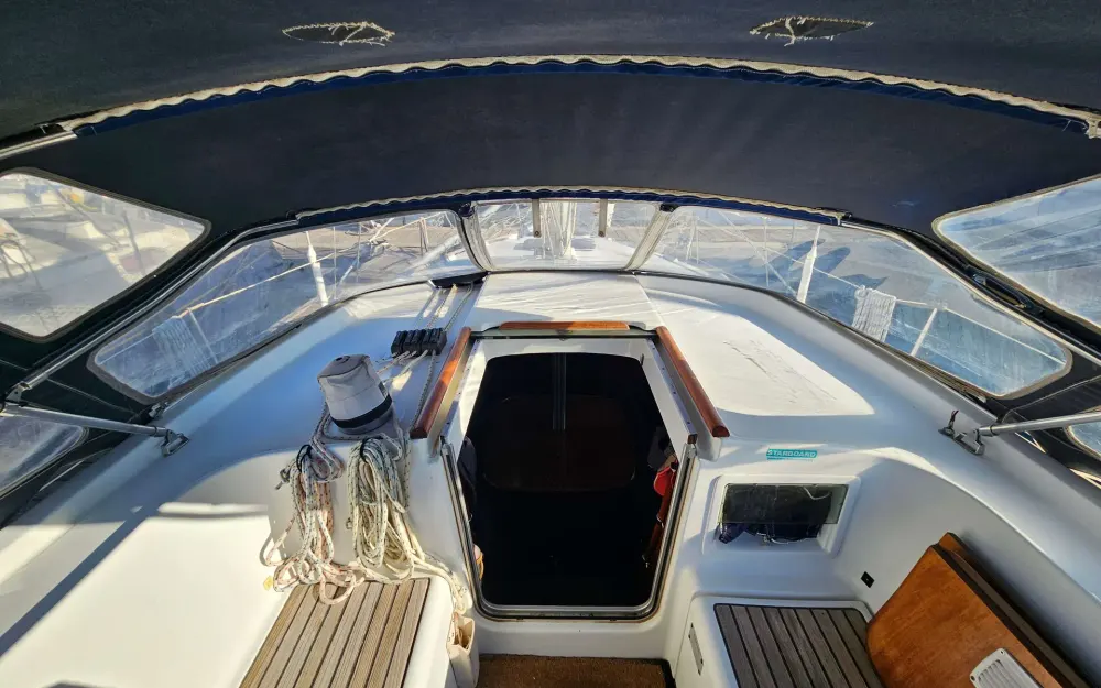 slider 5 Beneteau Oceanis 36 CC