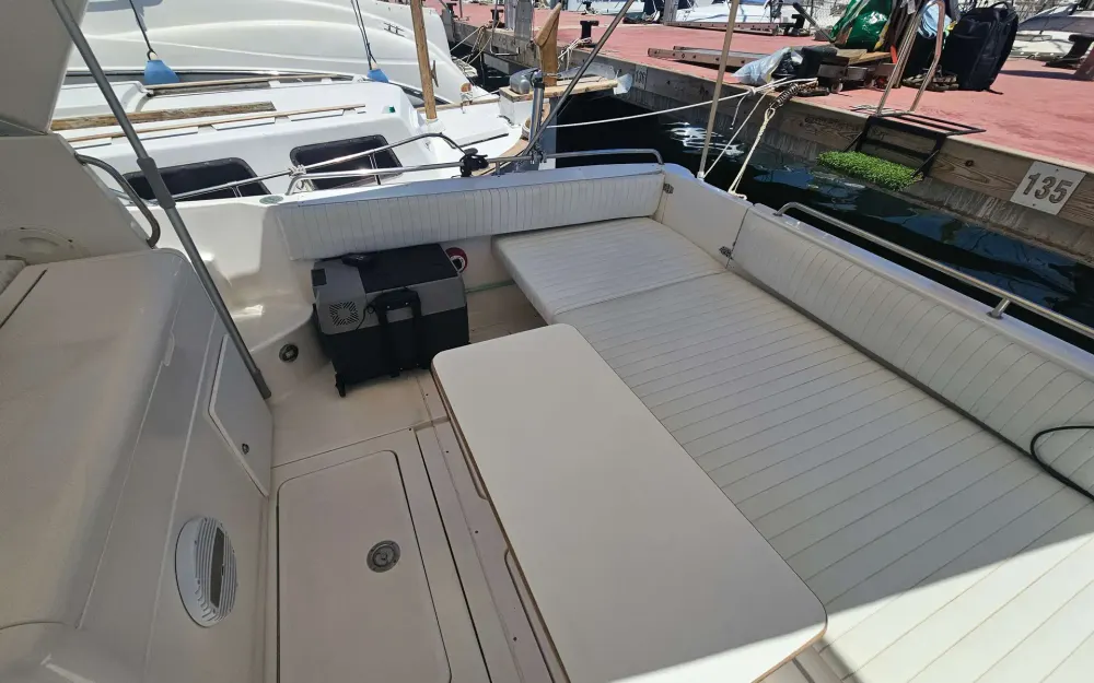 slider 6 Faeton  780 Open