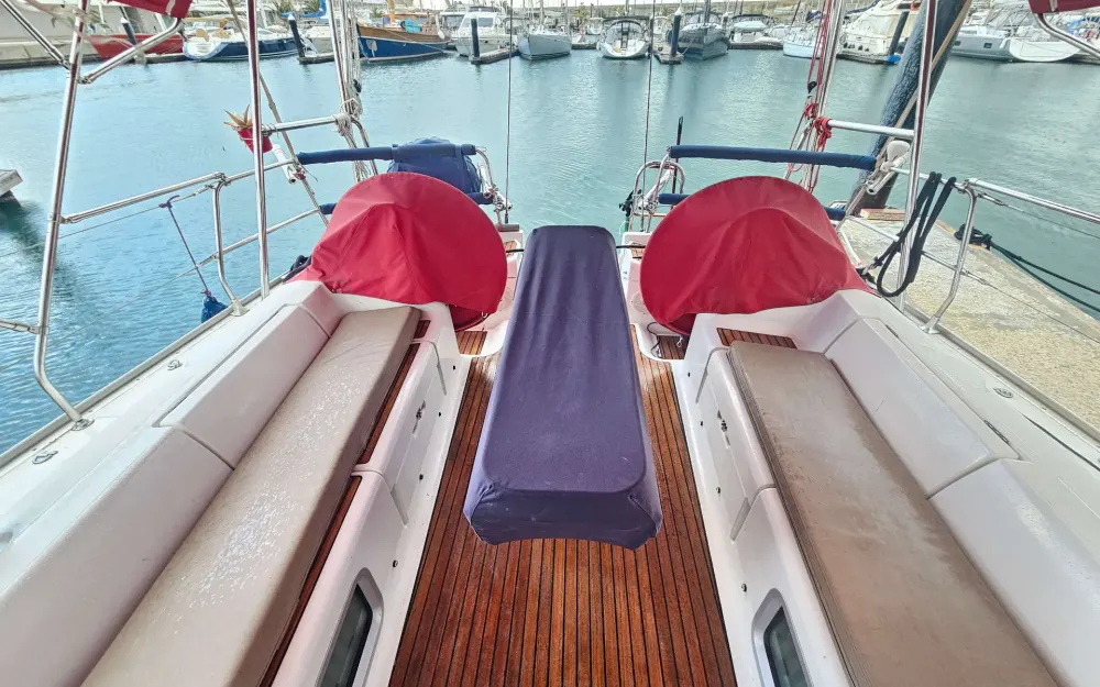 slider 10 Jeanneau Sun Odyssey 43