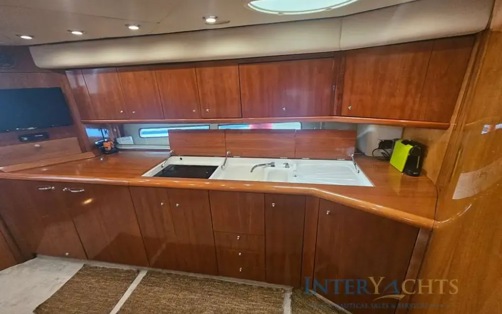 slider 9 Sunseeker Predator 62