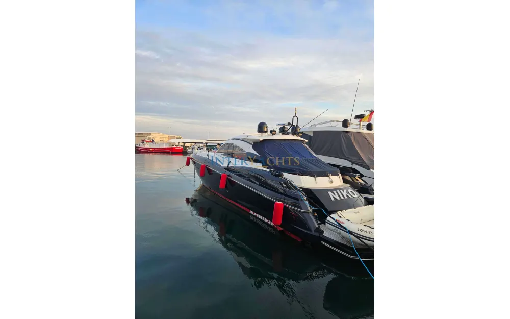slider 5 Sunseeker Predator 62