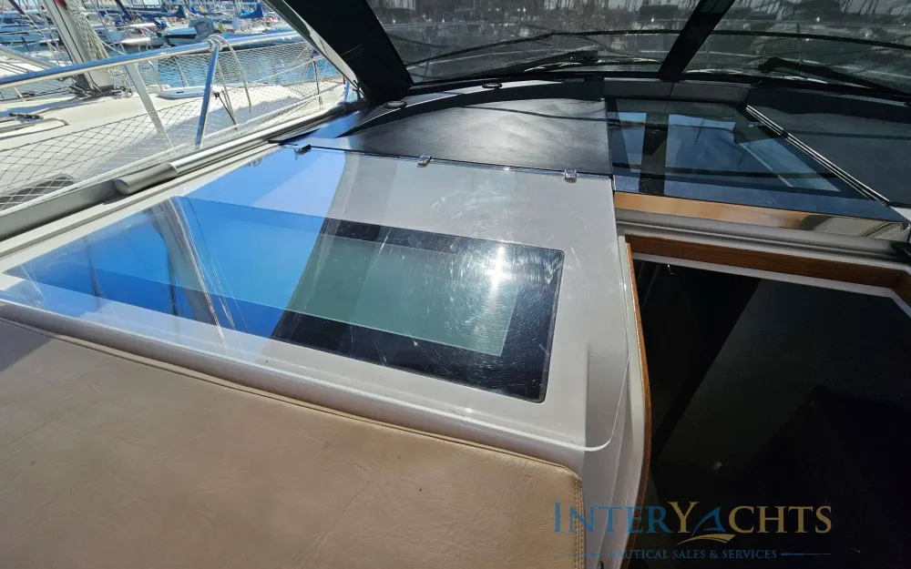 slider 10 Sealine  SC 35