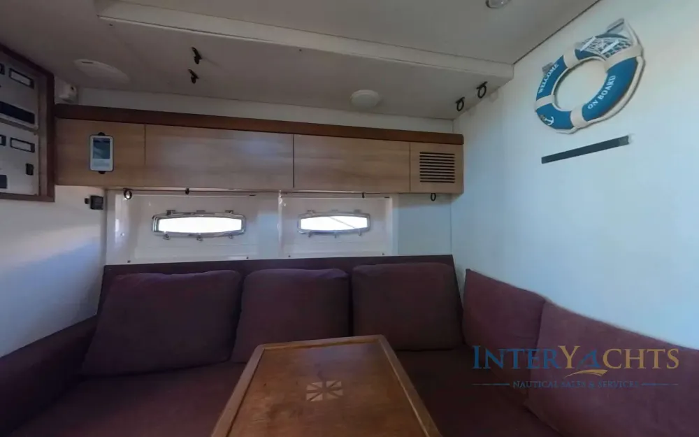 slider 11 Sealine  SC 35