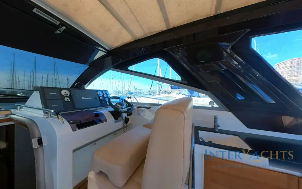 slider 16 Sealine  SC 35