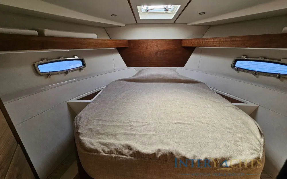 slider 19 Sealine  SC 35